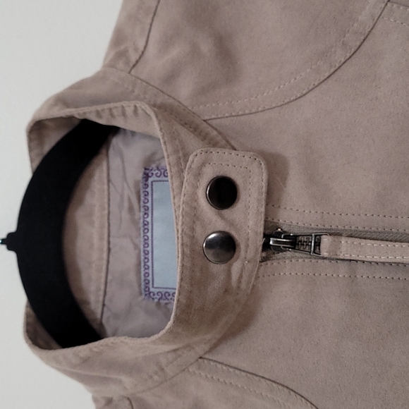 Ladies jacket - Picture 4 of 8